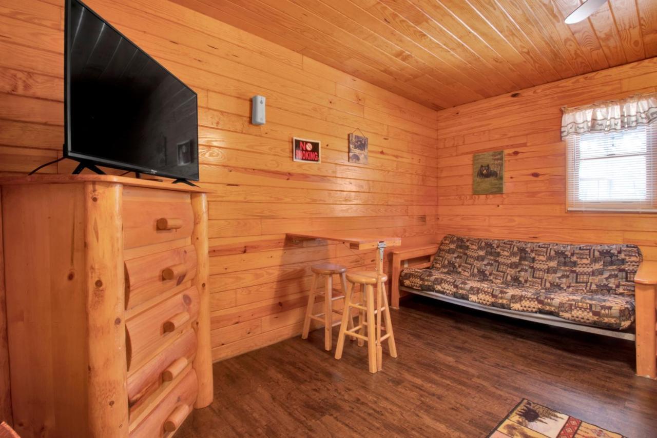 Arrow Creek Camp And Cabins Gatlinburg Exteriör bild