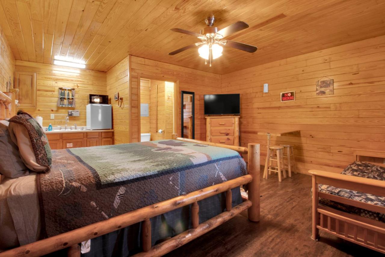 Arrow Creek Camp And Cabins Gatlinburg Exteriör bild